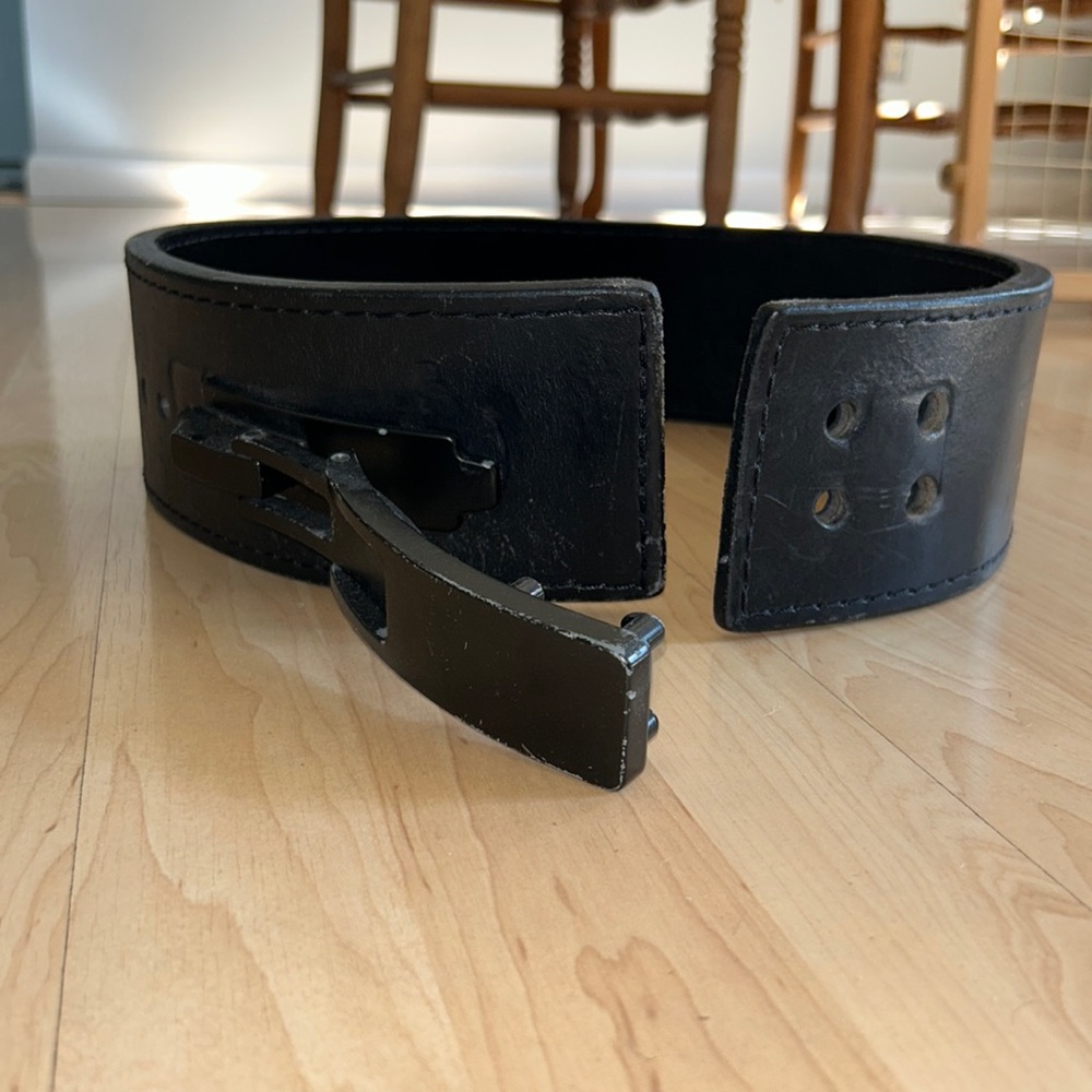 ROGUE lifting belt
